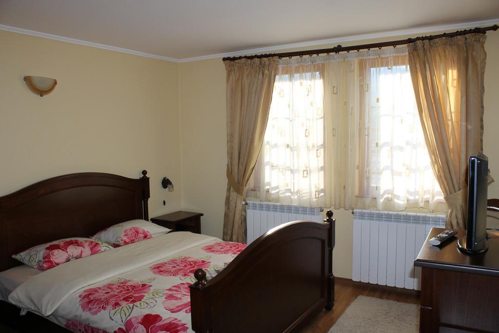 Guest House Maria Koprivchtitsa Extérieur photo