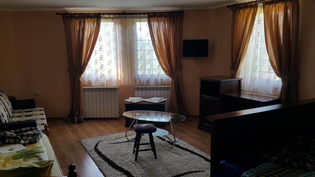Guest House Maria Koprivchtitsa Extérieur photo
