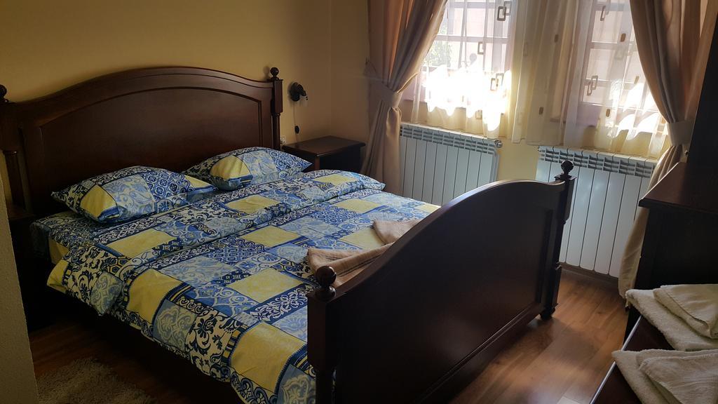 Guest House Maria Koprivchtitsa Extérieur photo